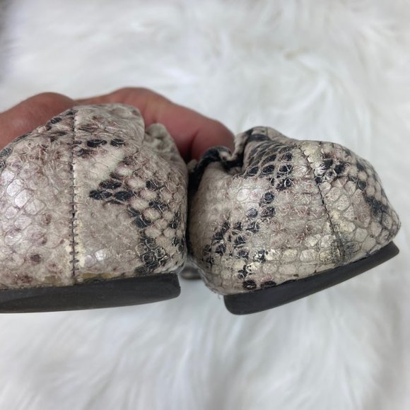Tory Burch Reva Tan Snakeskin Ballet Flats 7.5 - Picture 4 of 7